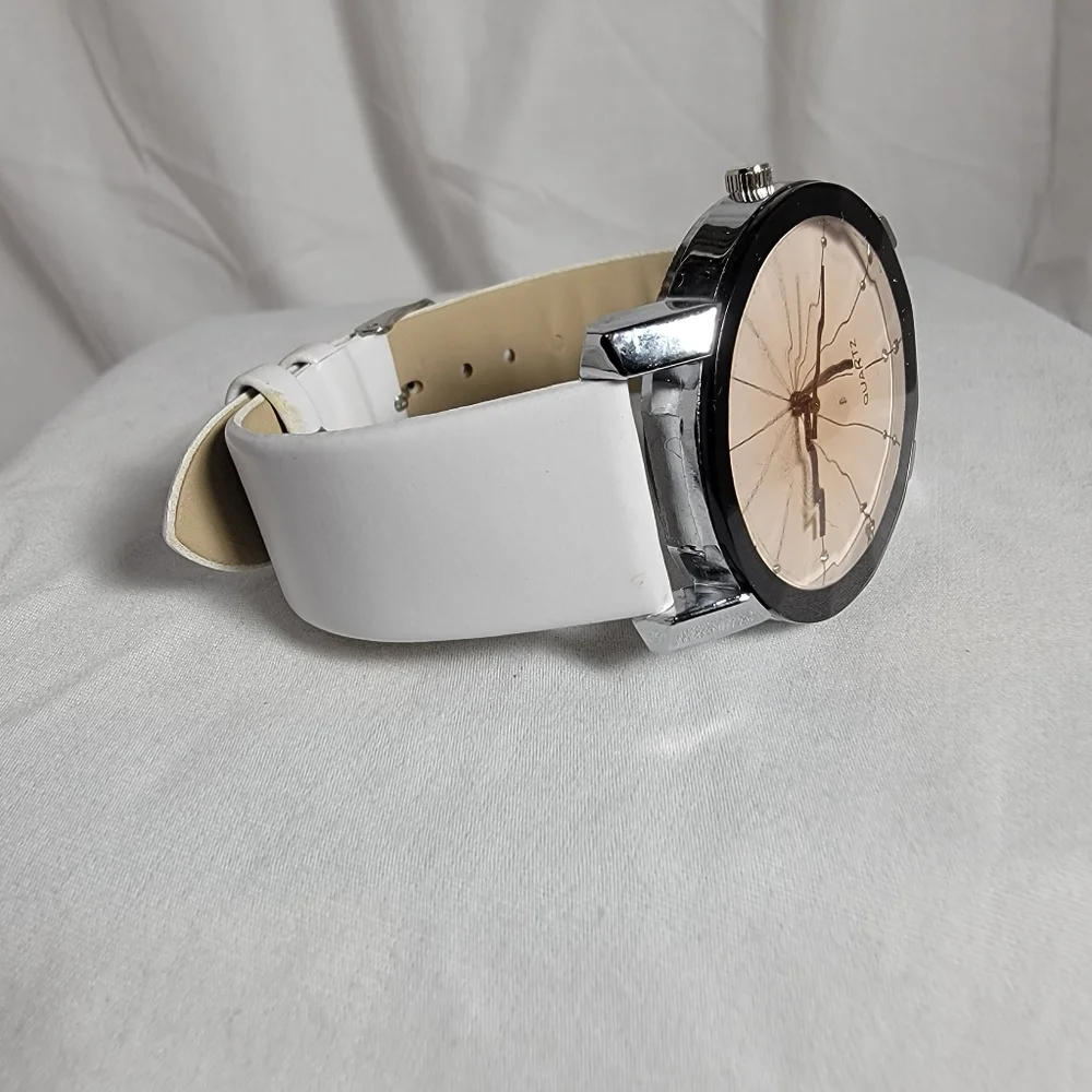 Generic Watch - Picture 5 of 5